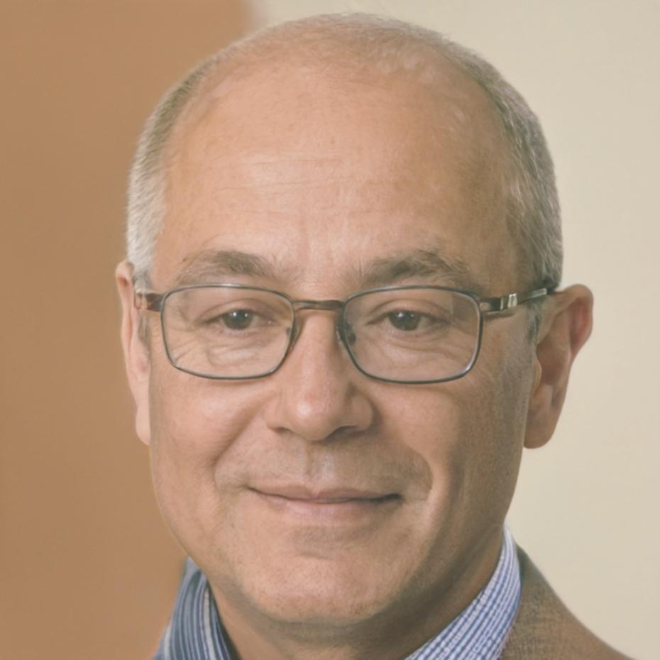 課程導師林志遠的專業照片